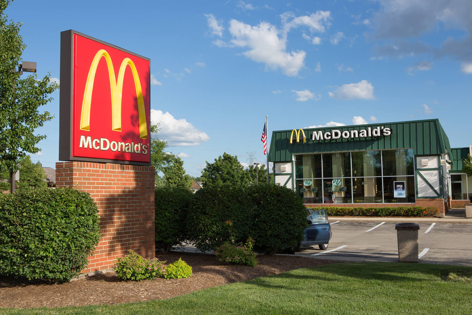 McDonald's at Butterfield Square Shopping Center