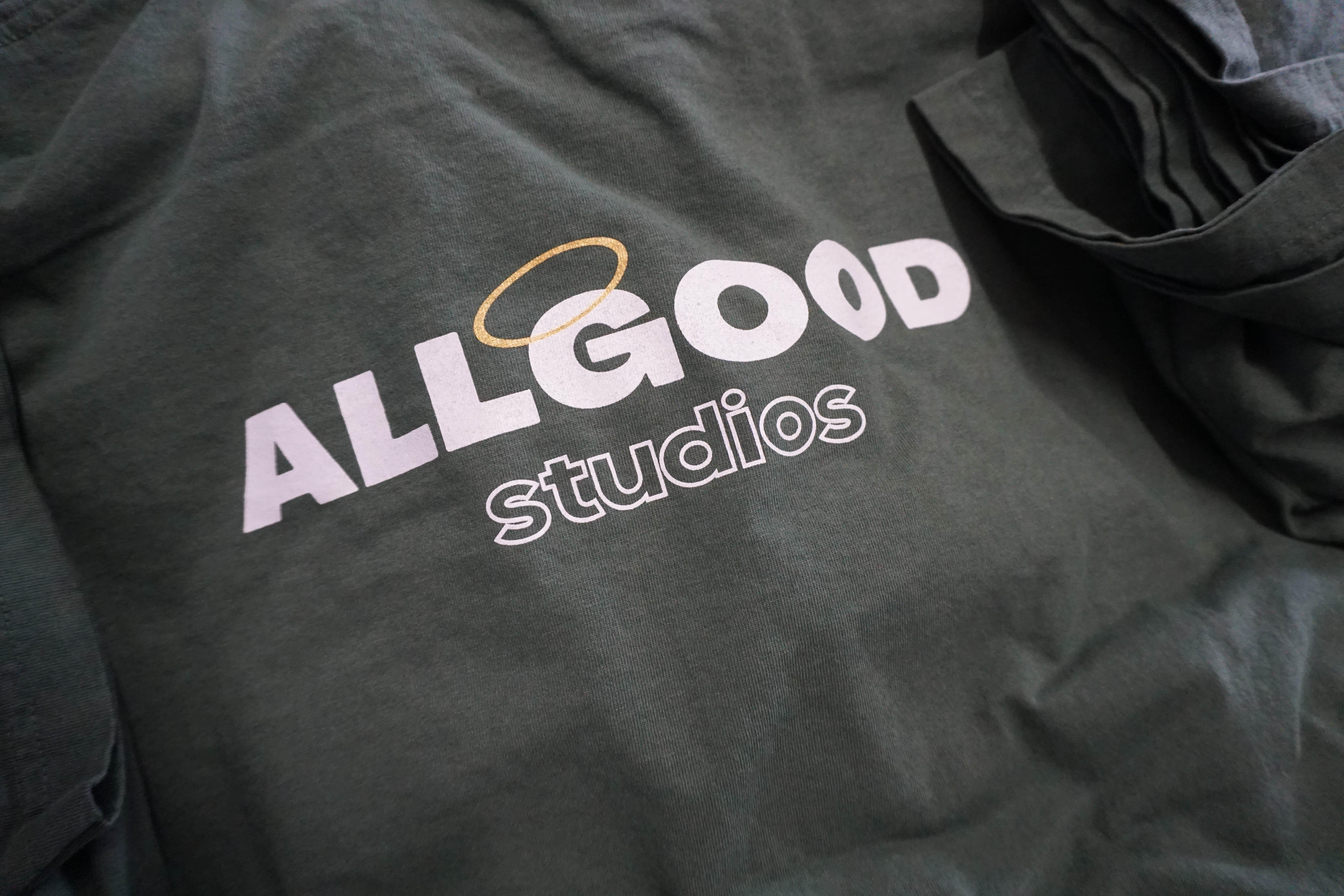 All good products and screen printing here!