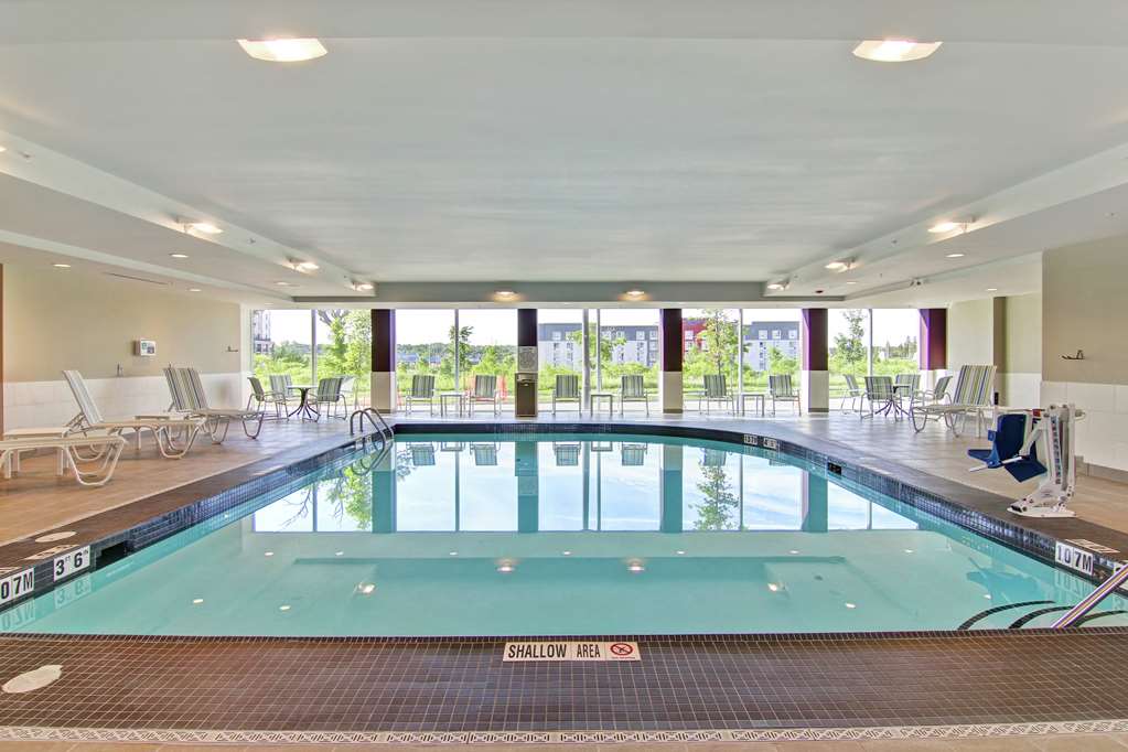 Pool Homewood Suites by Hilton Ottawa Kanata Kanata (613)270-2050