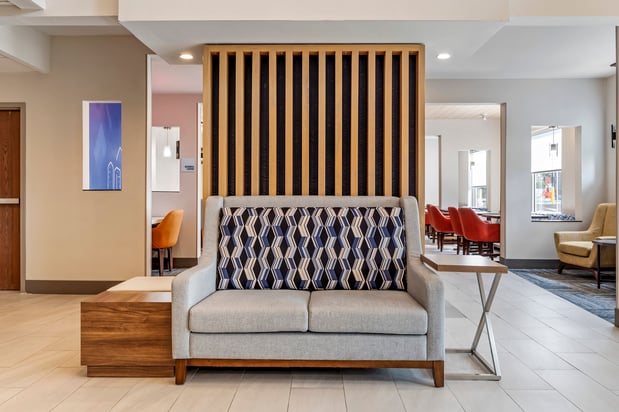 Images Holiday Inn Express Pittsburgh E - Waterfront Dr by IHG