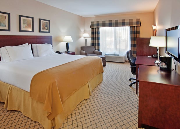 Images Holiday Inn Express & Suites Wichita Airport by IHG