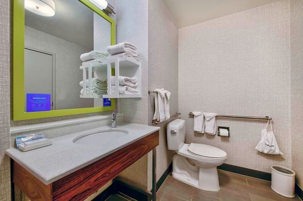 Images Hampton Inn Cortland
