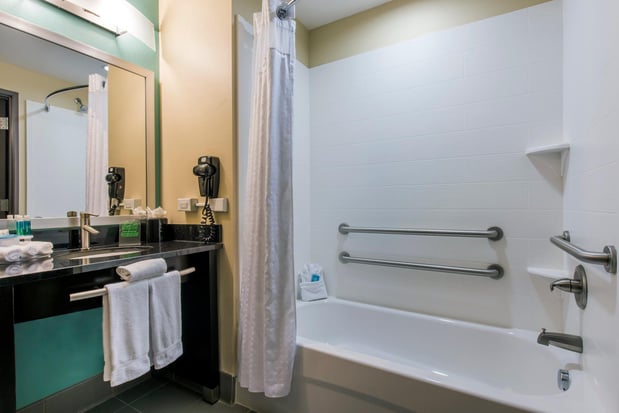 Images Holiday Inn Express & Suites Colorado Springs Central by IHG