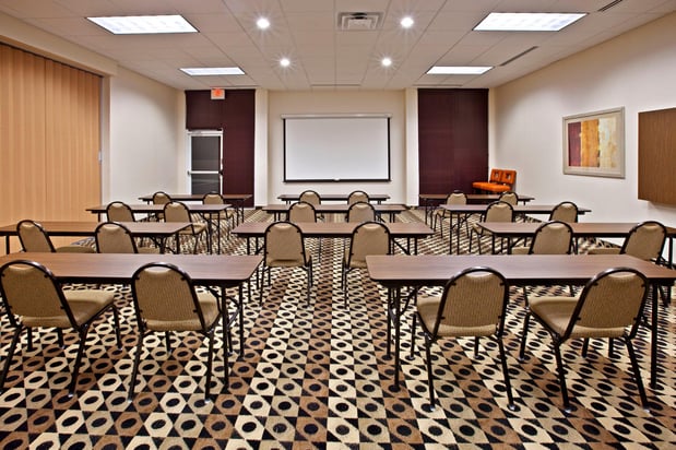 Images Holiday Inn Louisville Airport South by IHG