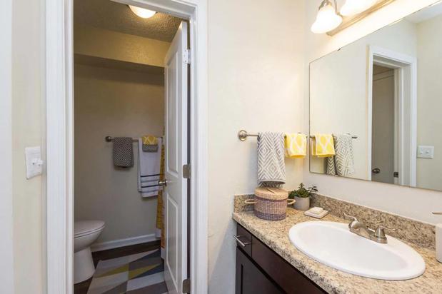 Images Palmetto Place Apartments