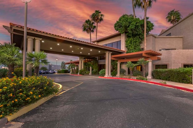 Images Best Western Plus Scottsdale Thunderbird Suites