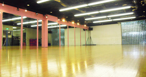 コナミスポーツクラブ 江坂 閉店 In 吹田市 江坂町5 1 Fitness Clubs In 吹田市 Opendi 吹田市