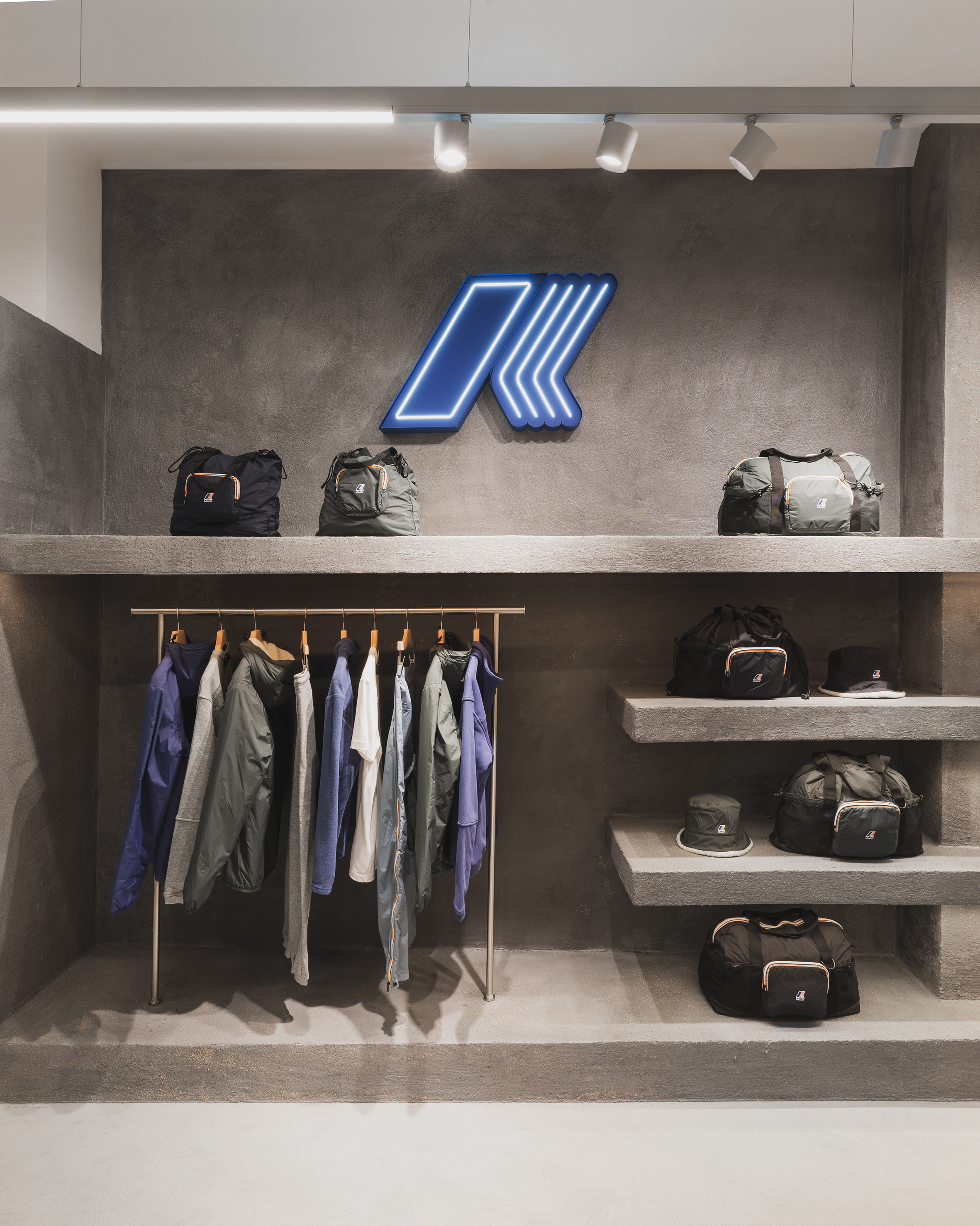 Images K-Way 34 Milano