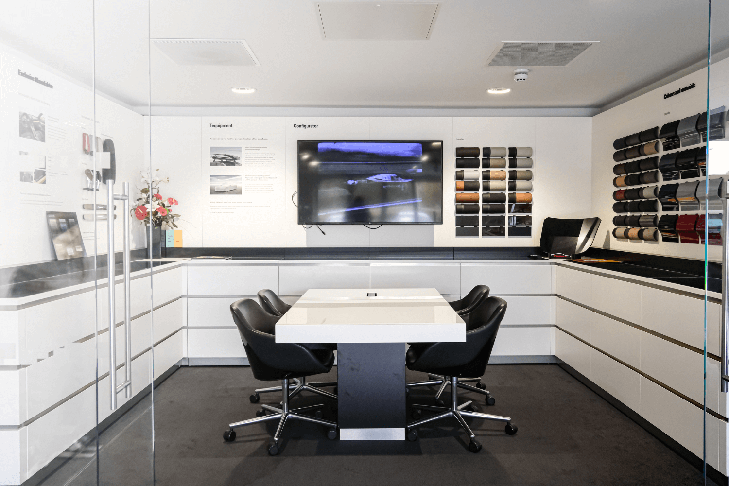Images Porsche Centre Silverstone