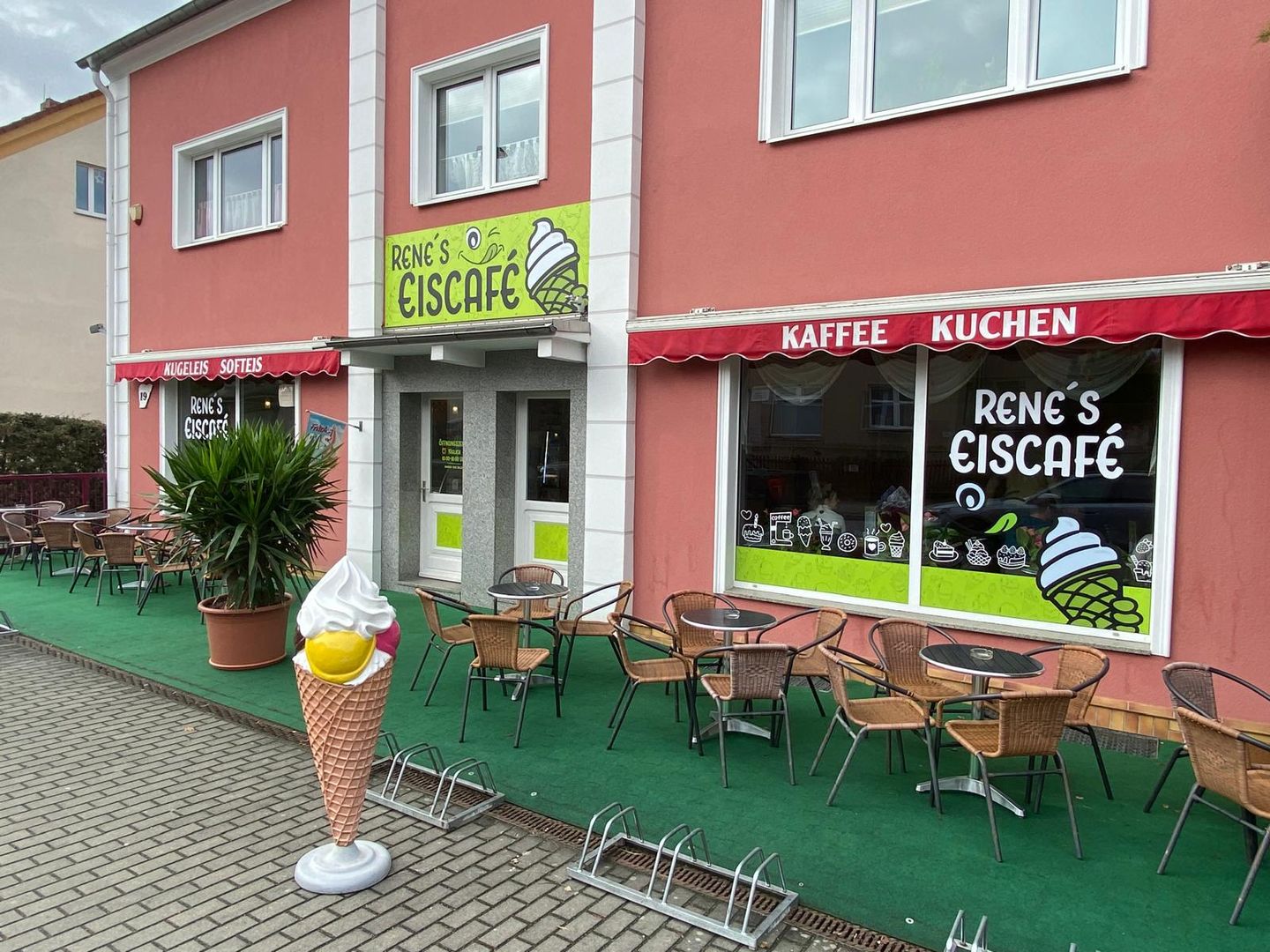 Bilder Rene's Eiscafé