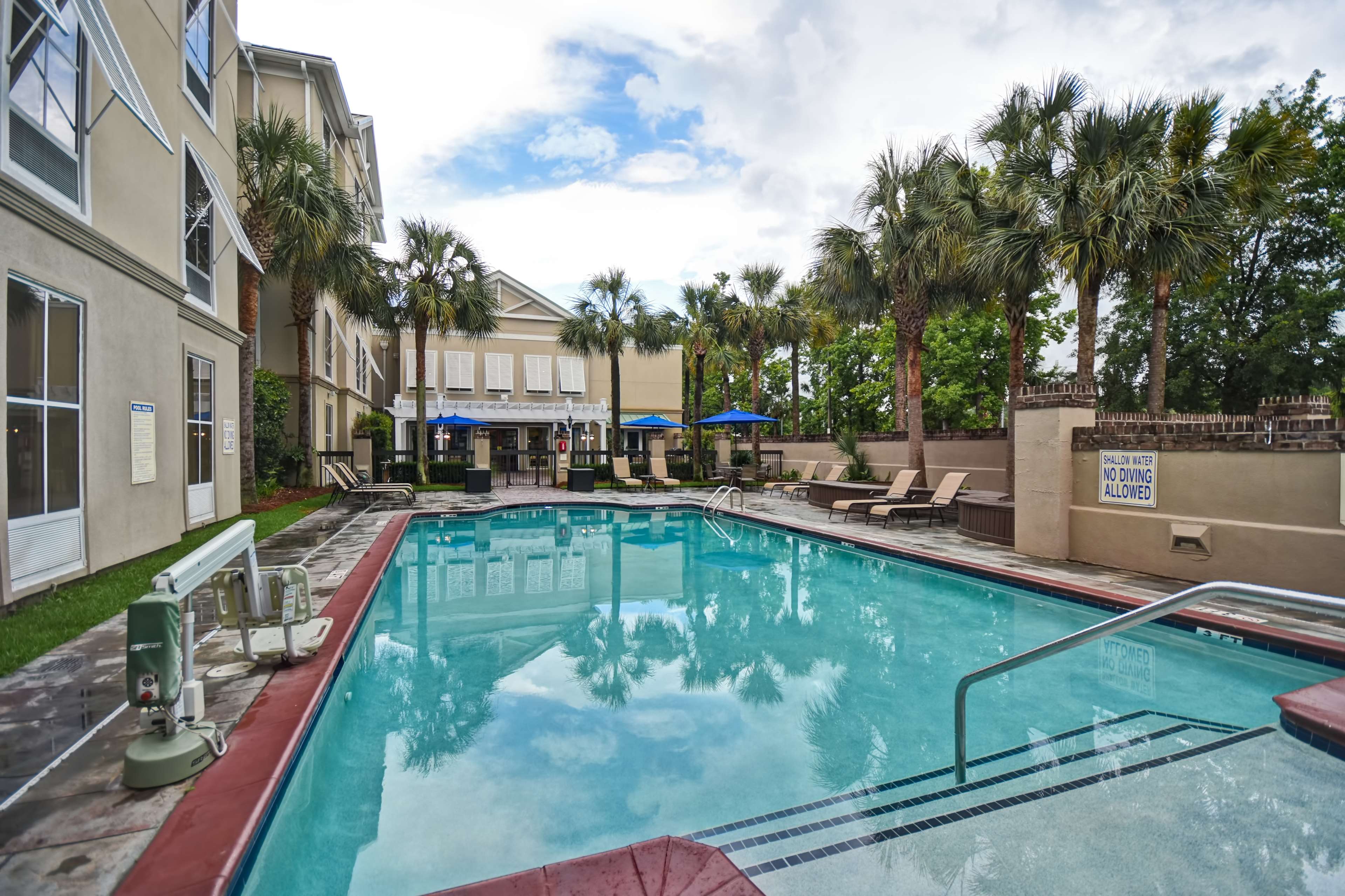 Hampton Inn & Suites Charleston/West Ashley
