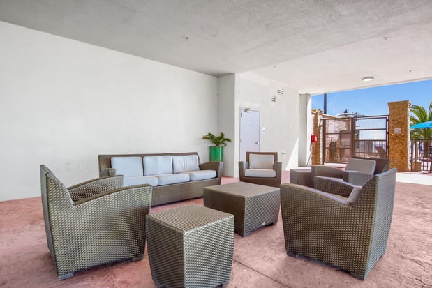 Images Holiday Inn Express Gulfport Beach by IHG