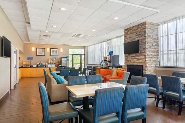 Images Best Western Hartford Hotel & Suites