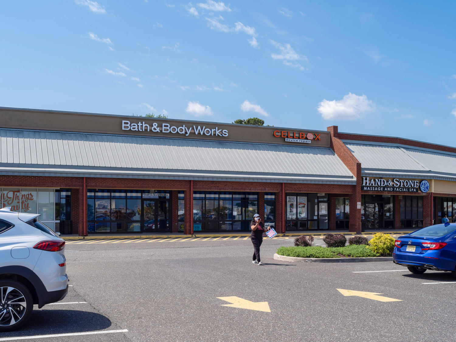 Bath & Body Works at Cross Keys Commons Shopping Center