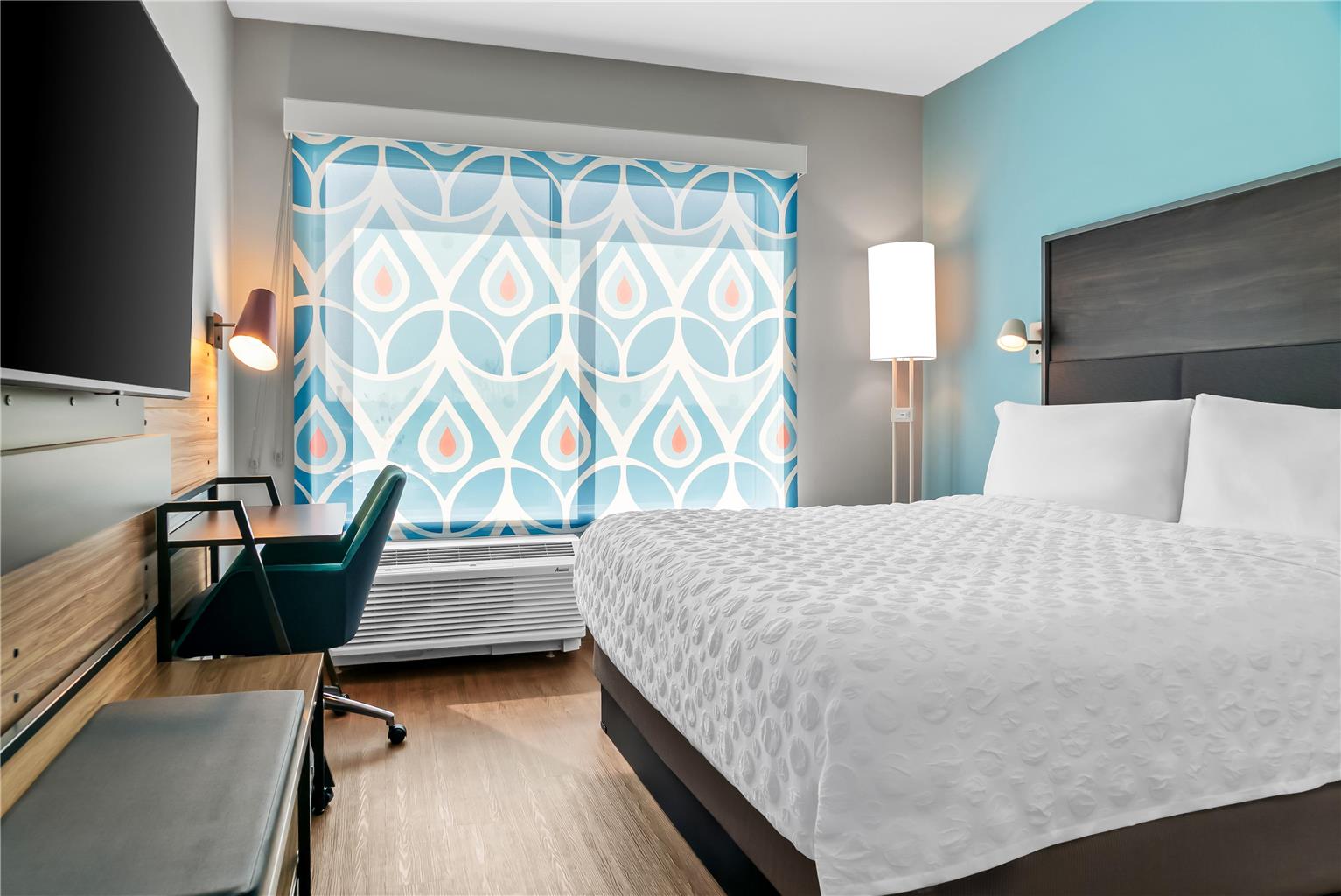Guest room