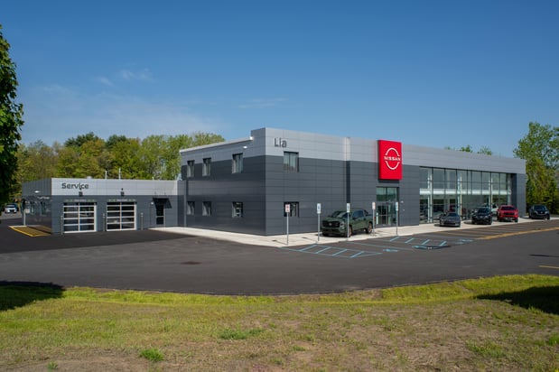 Images Lia Nissan of Saratoga
