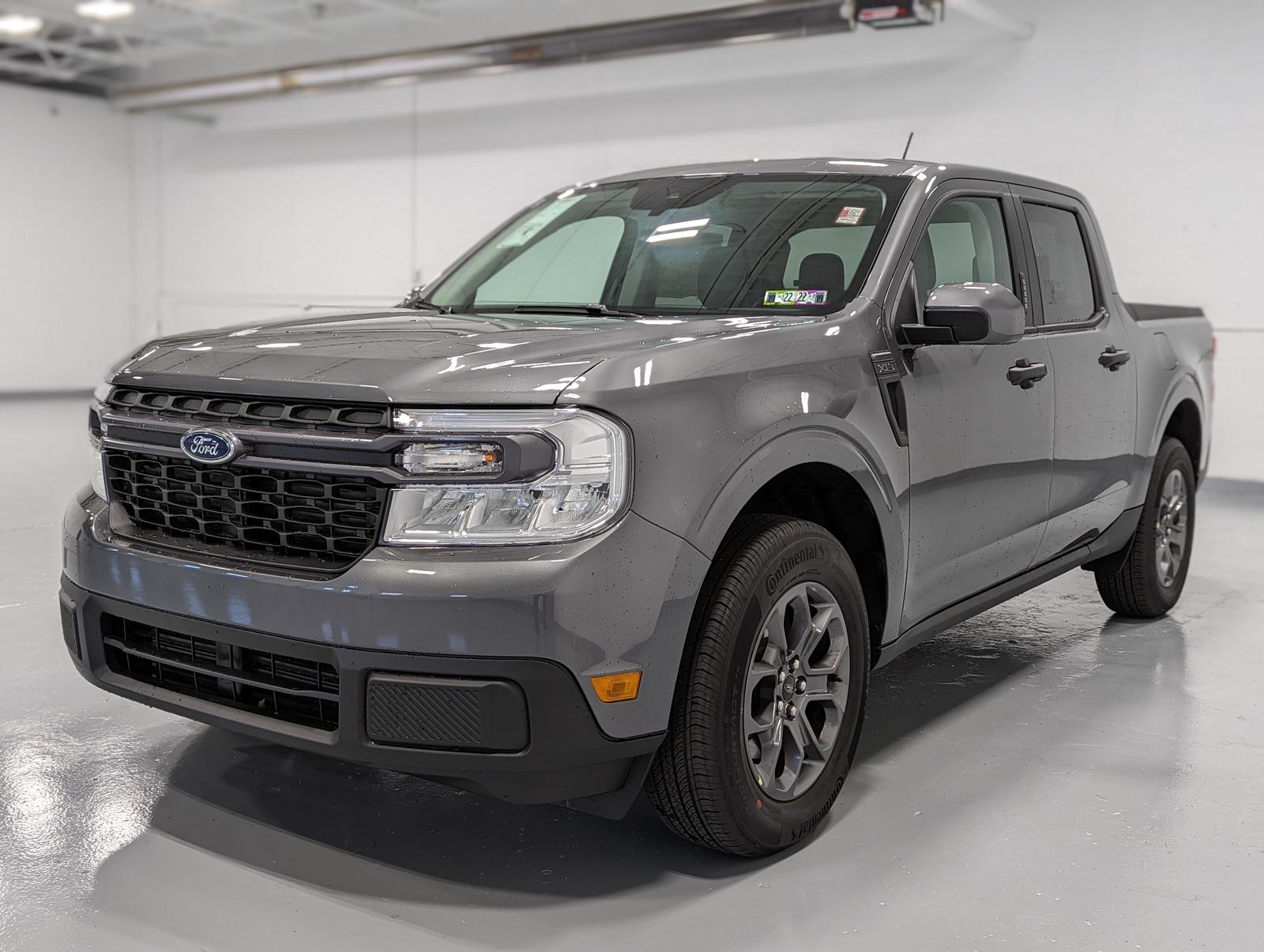 2022 Ford Maverick XLT AWD Super Crew in Carbonized Grey.