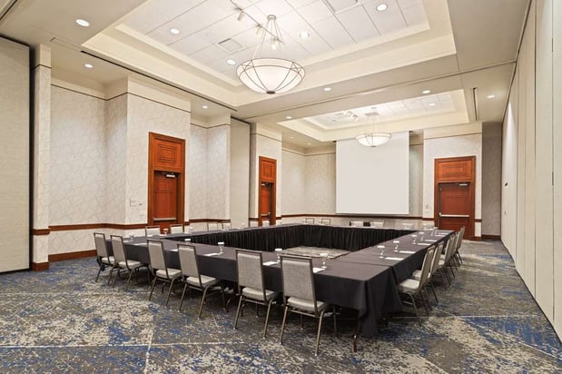 Images Embassy Suites by Hilton Tampa USF Near Busch Gardens