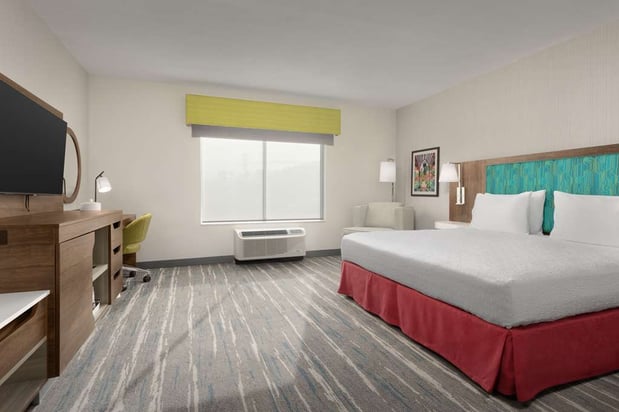Images Hampton Inn & Suites Durham University Medical Center