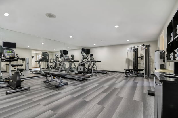 Images Staybridge Suites Toledo - Maumee by IHG