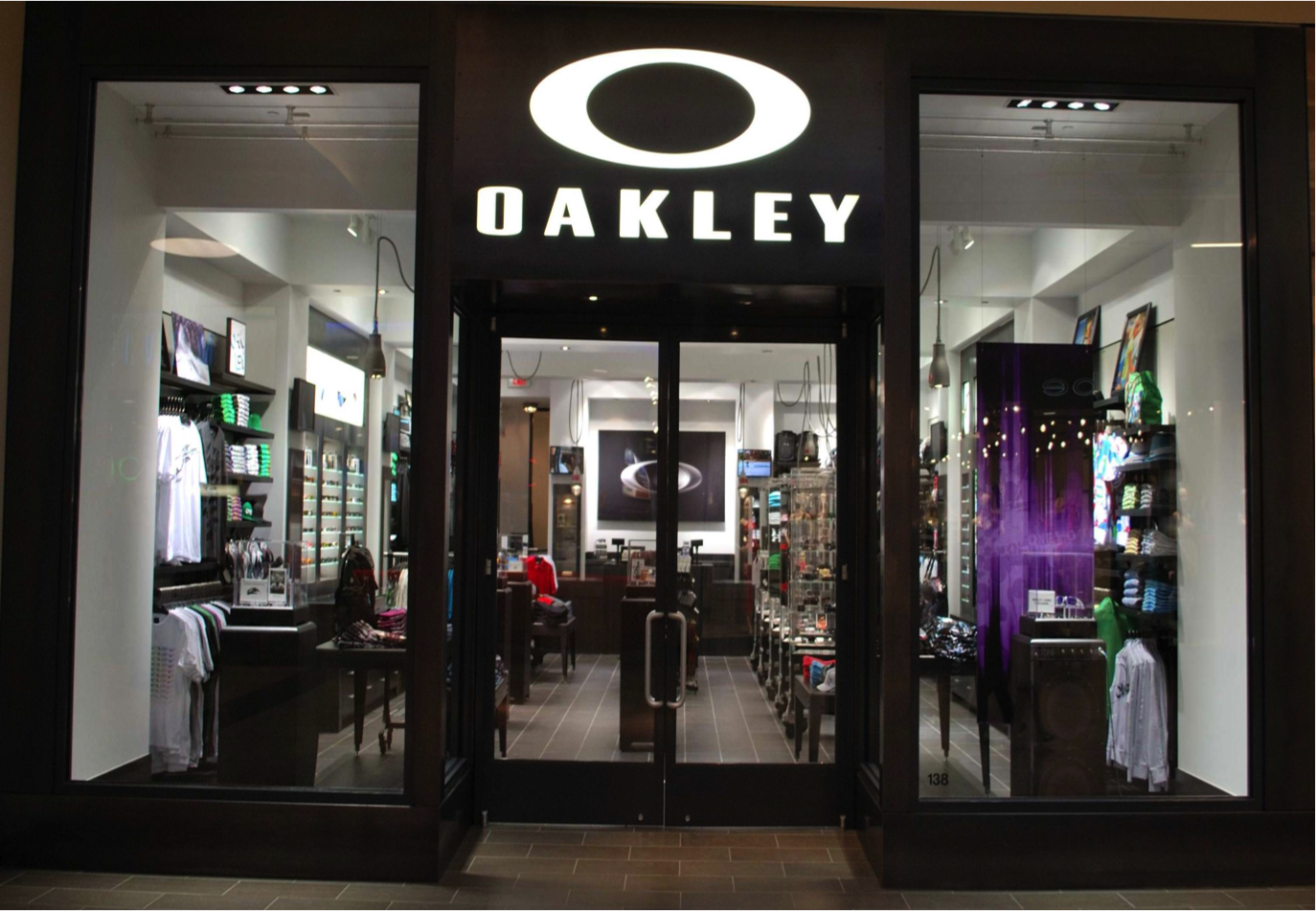 Oakley Store in Newark, DE - (302) 731-1...