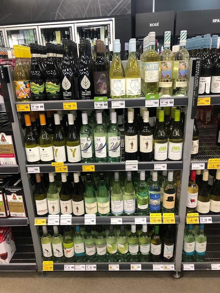 Images Liquorland Lake Innes