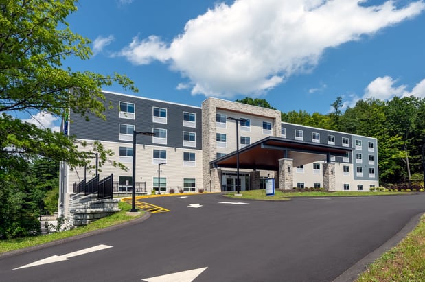 Images Holiday Inn Express & Suites Pittsfield-Lenox-Berkshires by IHG
