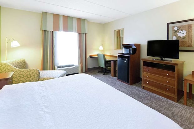 Images Hampton Inn & Suites Blairsville