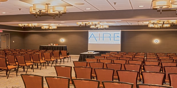 Images Crowne Plaza Suites Msp Airport - Mall of America by IHG