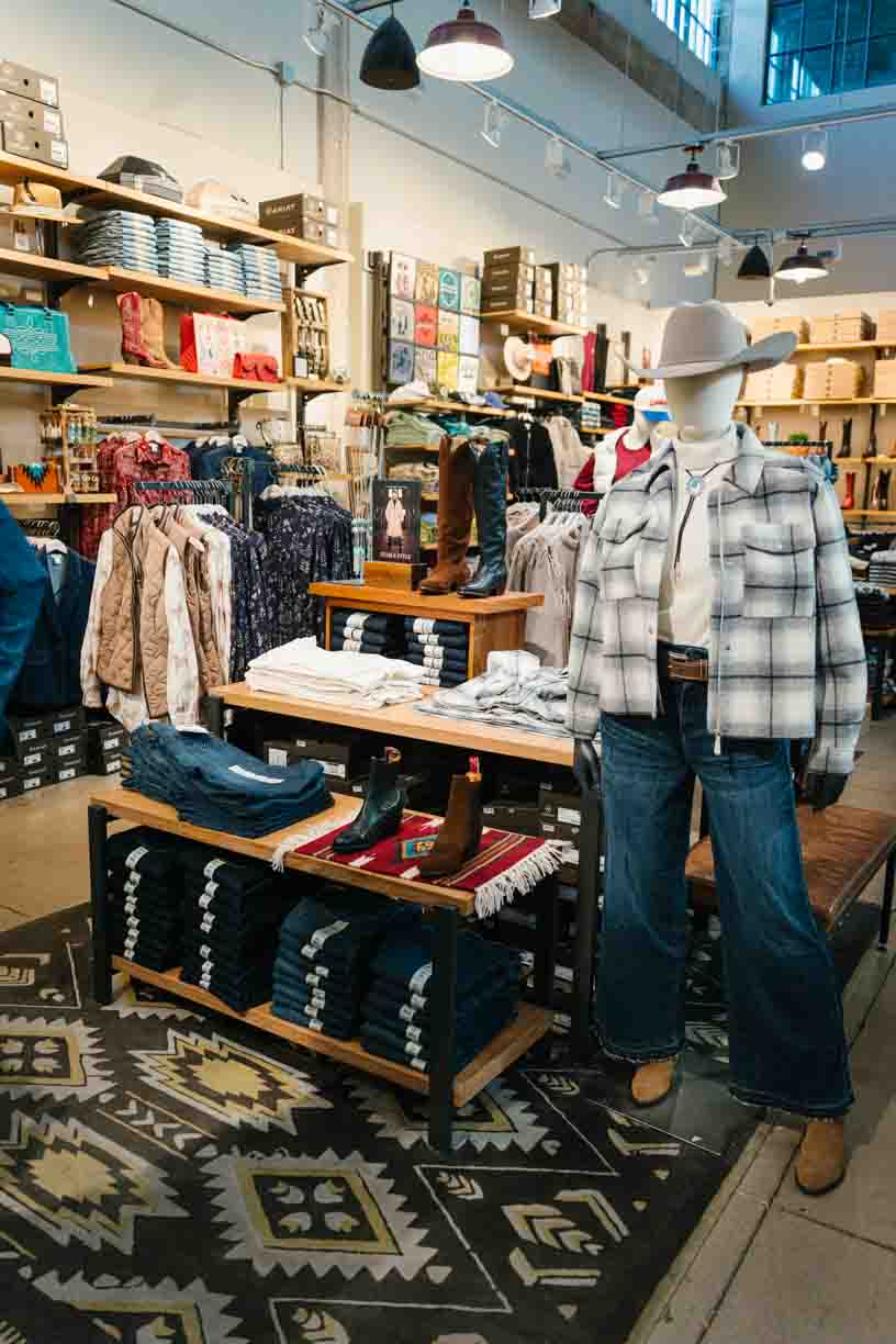 Ariat Brand Shop Image