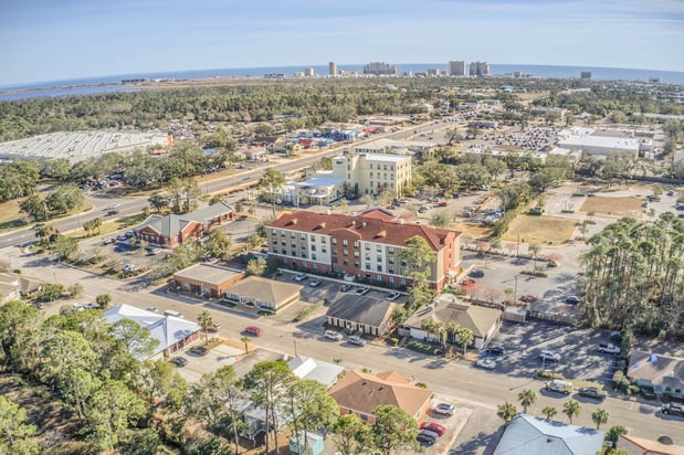 Images Holiday Inn Express & Suites Gulf Shores by IHG