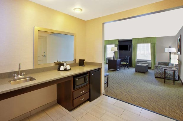 Images Hampton Inn & Suites Elyria