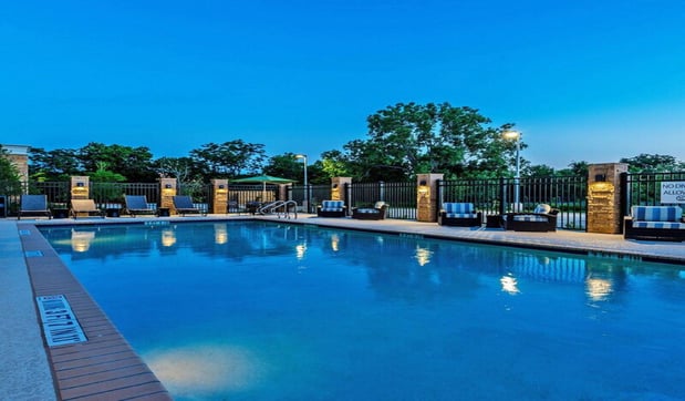 Images Holiday Inn Austin Airport by IHG
