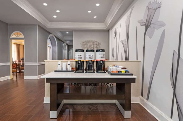 Images Hampton Inn & Suites Stamford