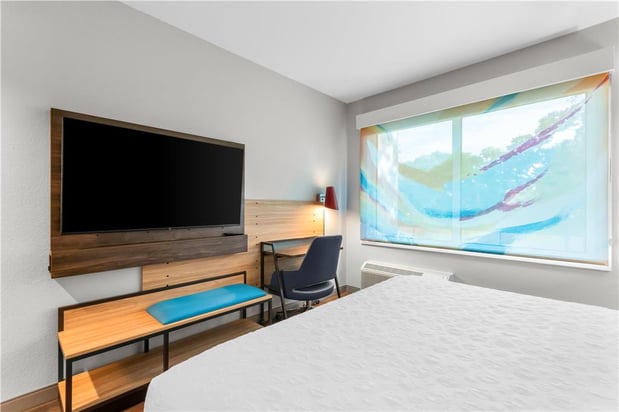 Images Tru by Hilton Pensacola I-10 North Davis Highway