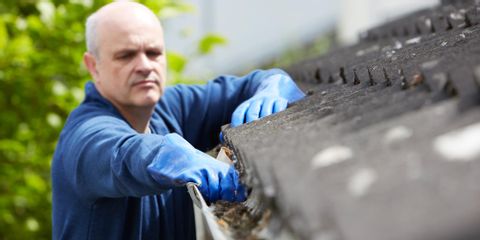4 Steps to Clean Your Gutters After a Storm