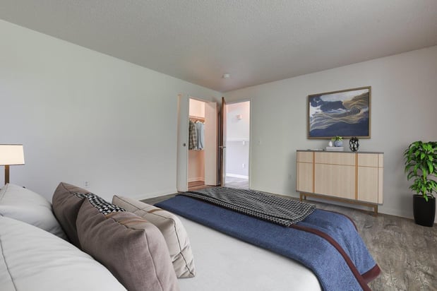 Images Dixon Manor Apartment Homes