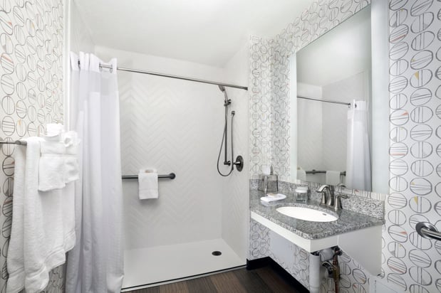 Images Holiday Inn Asheville East-Blue Ridge Pkwy by IHG