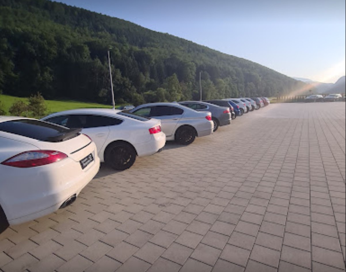 Bilder Autocenter Herbetswil AG