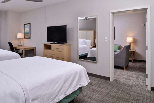 Images Homewood Suites by Hilton Des Moines Airport