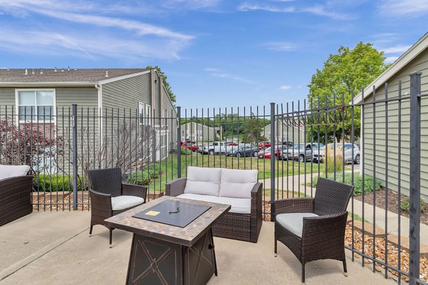 Images Pheasant Run Apartments