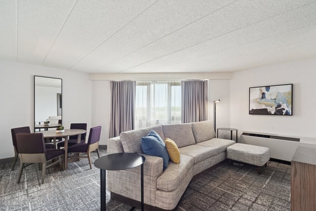 Images Crowne Plaza Lansing by IHG