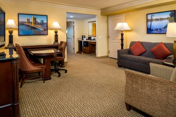 Images Embassy Suites by Hilton Sacramento Riverfront Promenade
