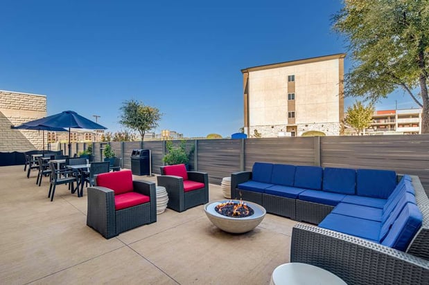 Images Hampton Inn & Suites Farmers Branch Dallas