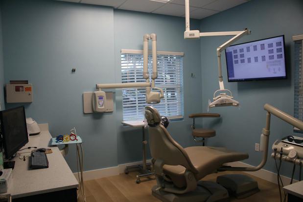 Images Westside Dental Center: Uttma Dham, DMD