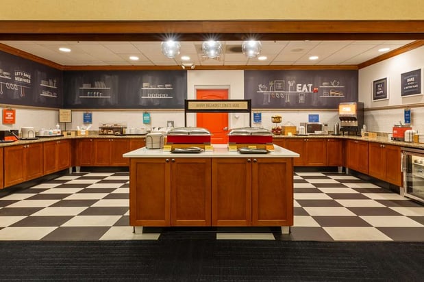 Images Hampton Inn & Suites Jacksonville Deerwood Park