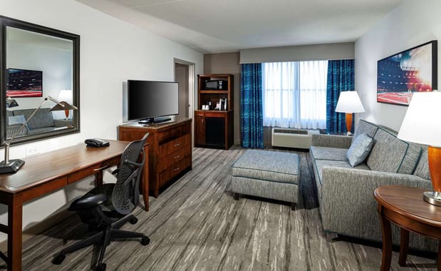 Images Hilton Garden Inn Omaha Downtown/Old Market Area