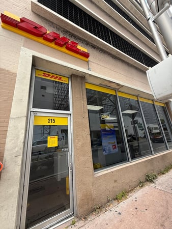 Images DHL Express Service Point Miami