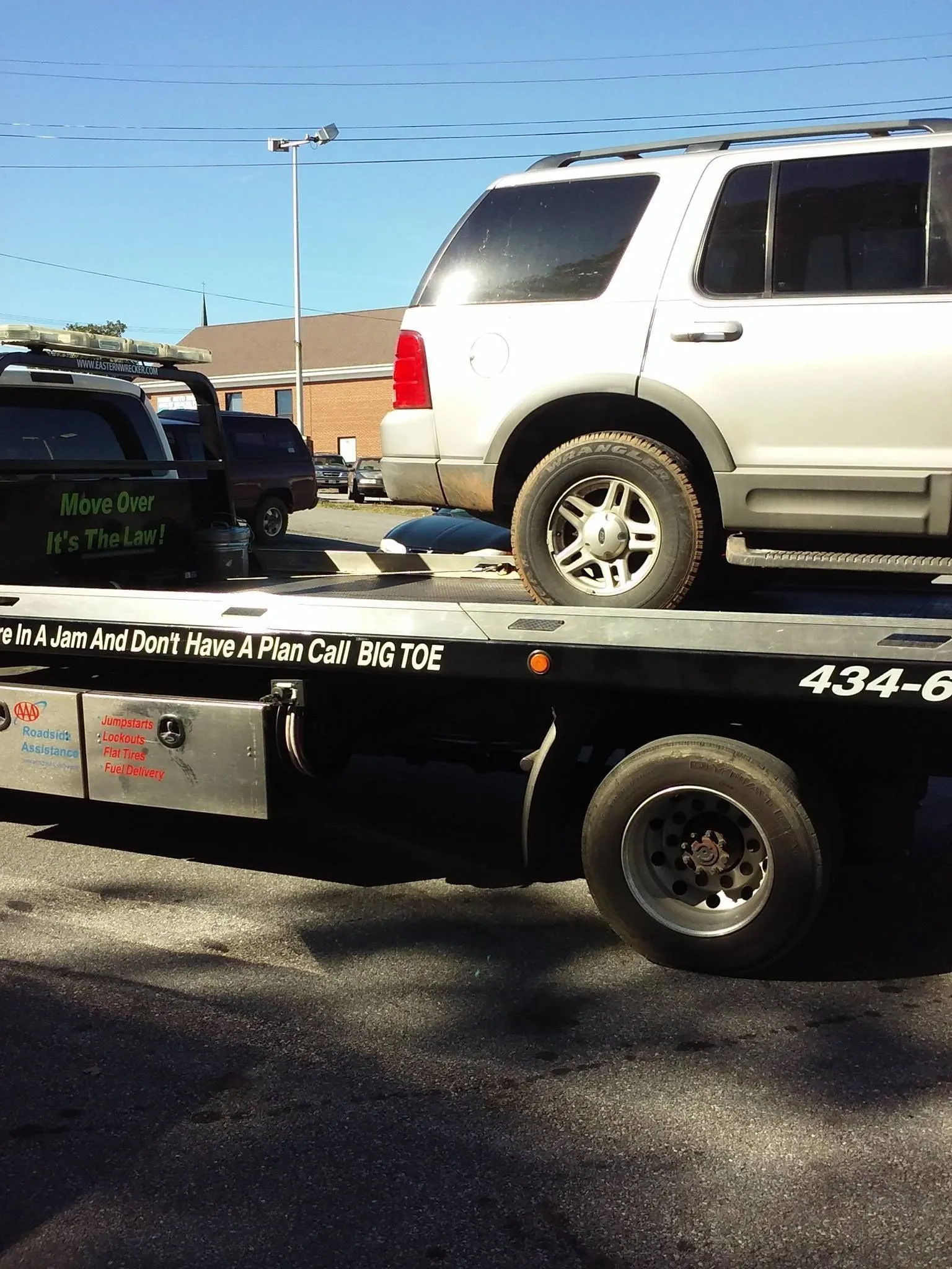 Big Toe Towing & Recovery Image