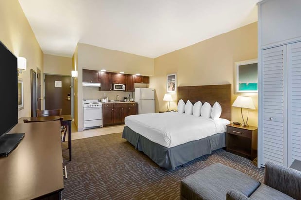 Images Best Western Naples Plaza Hotel